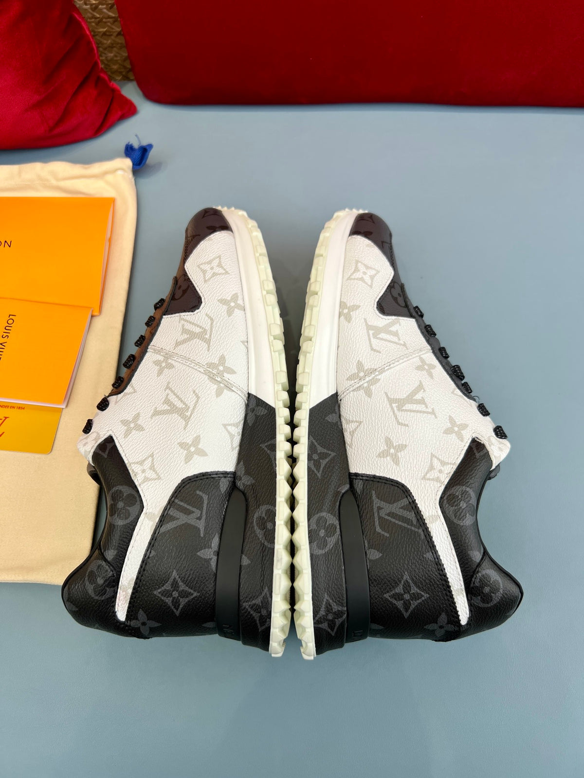 Louis Vuitton Run Away