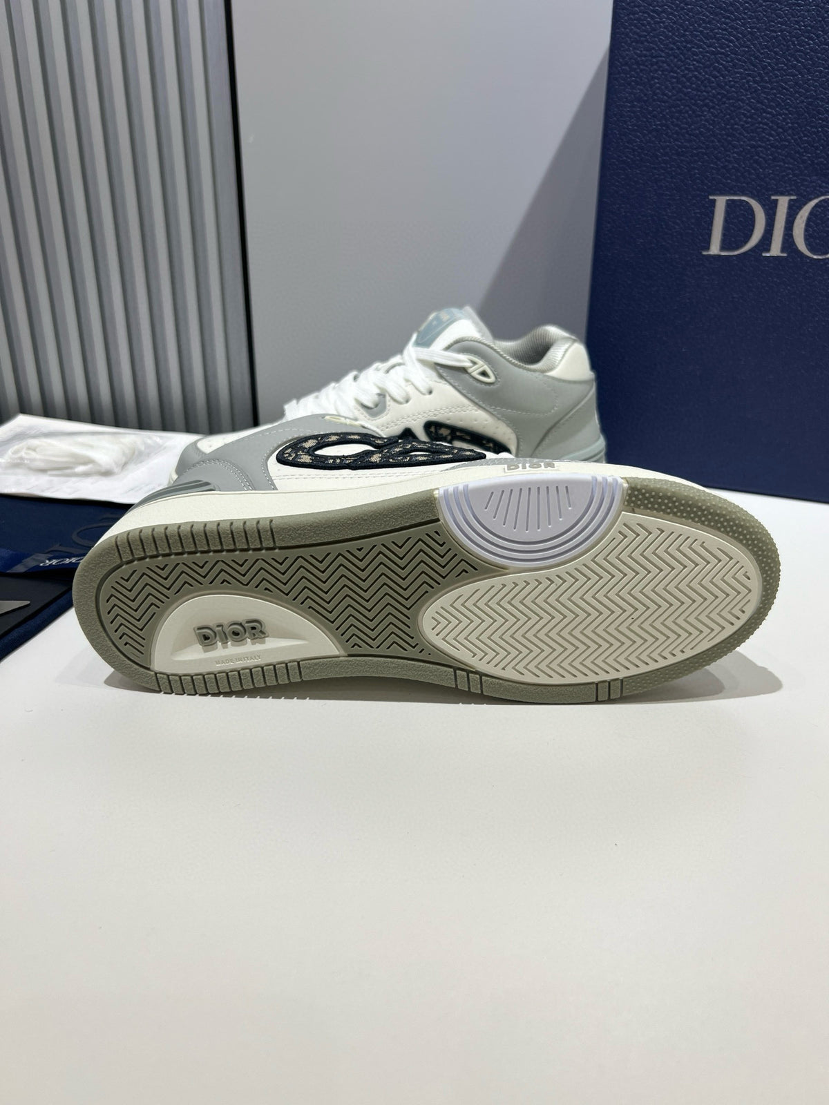 Dior B57
