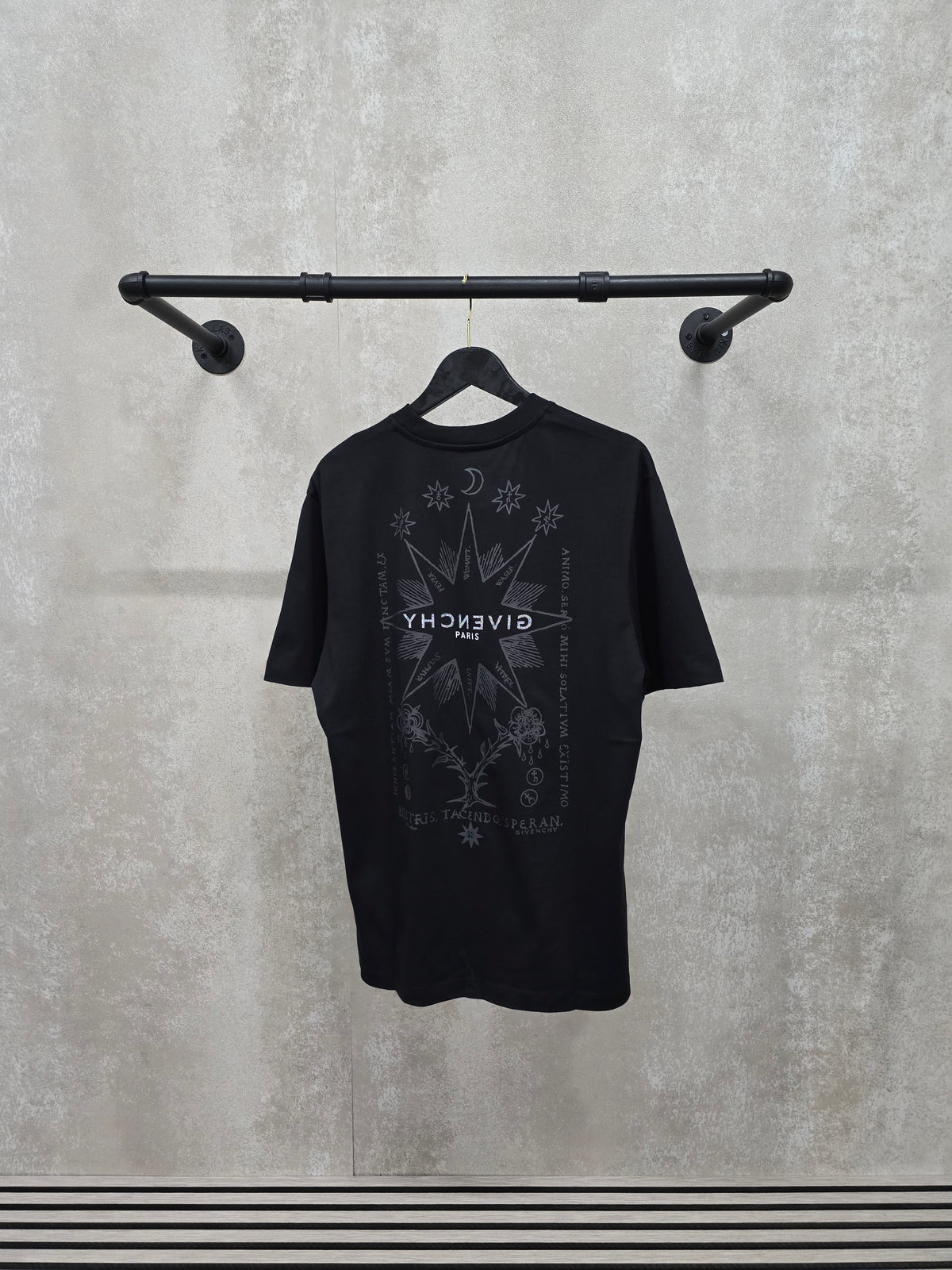 Givenchy T-shirt