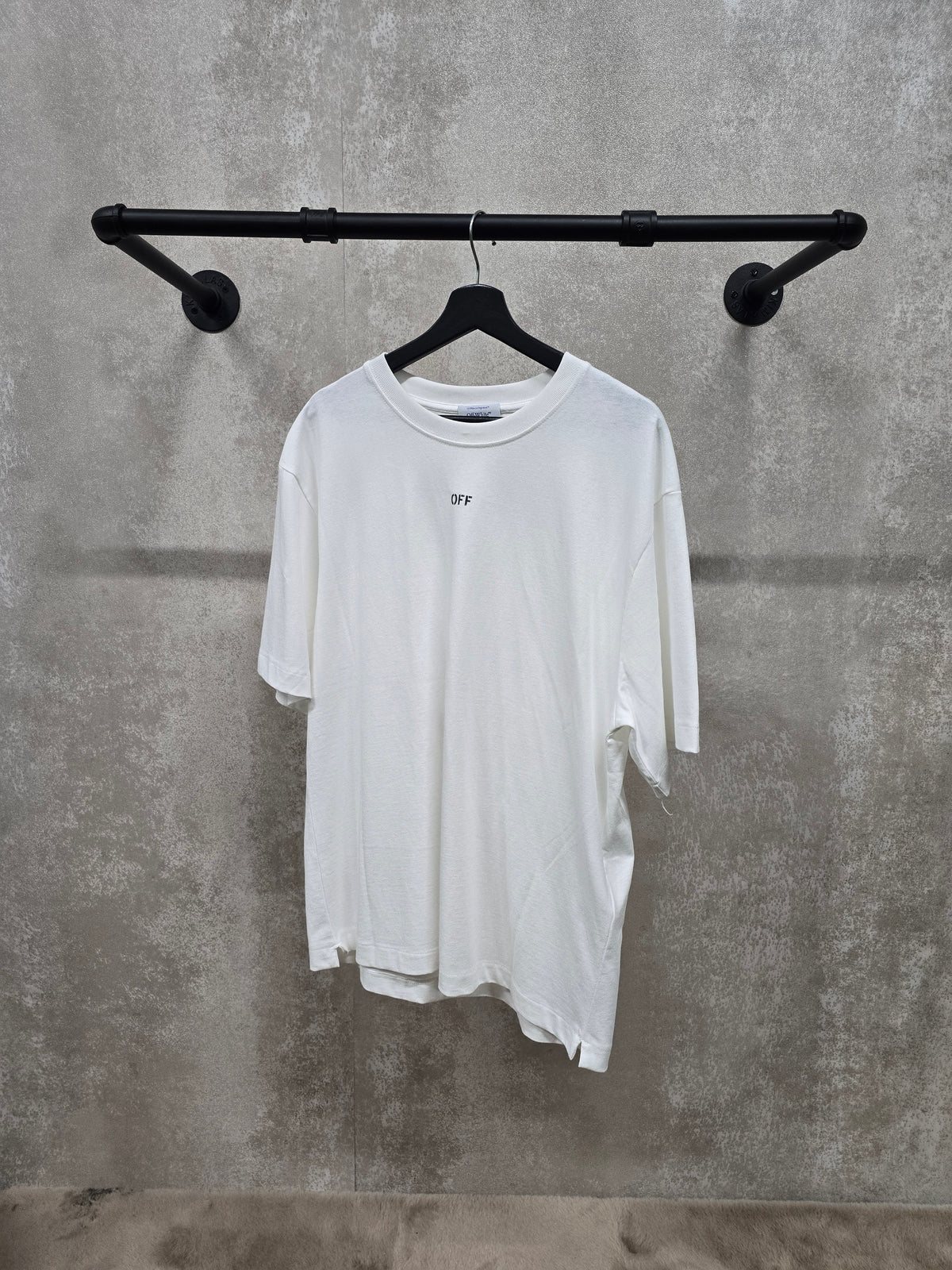 Off White T-shirt